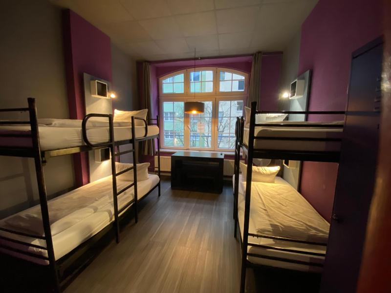 Bed in 4-Bed Mixed Dormitory Room image 4