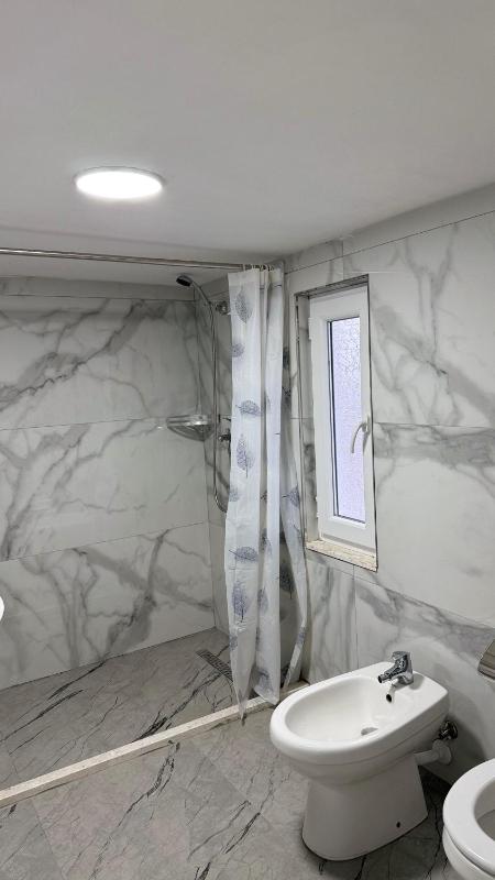 Deluxe Twin Room image 4