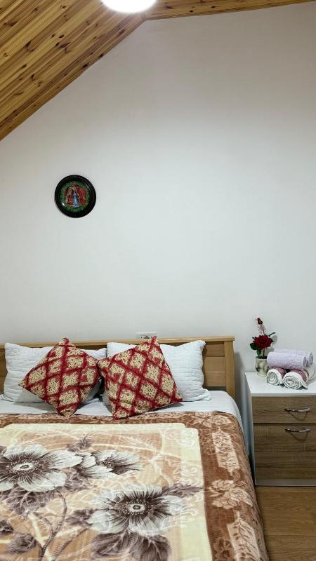 Deluxe Queen Room image 4