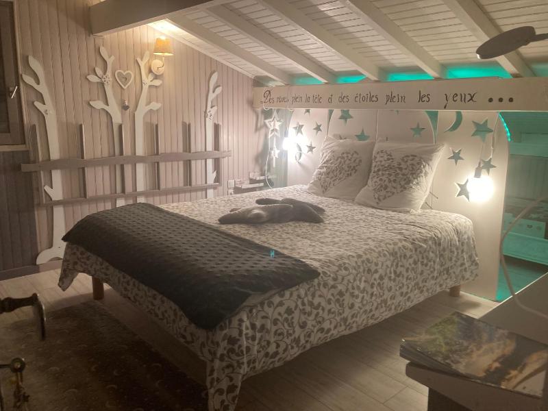Double Room image 2
