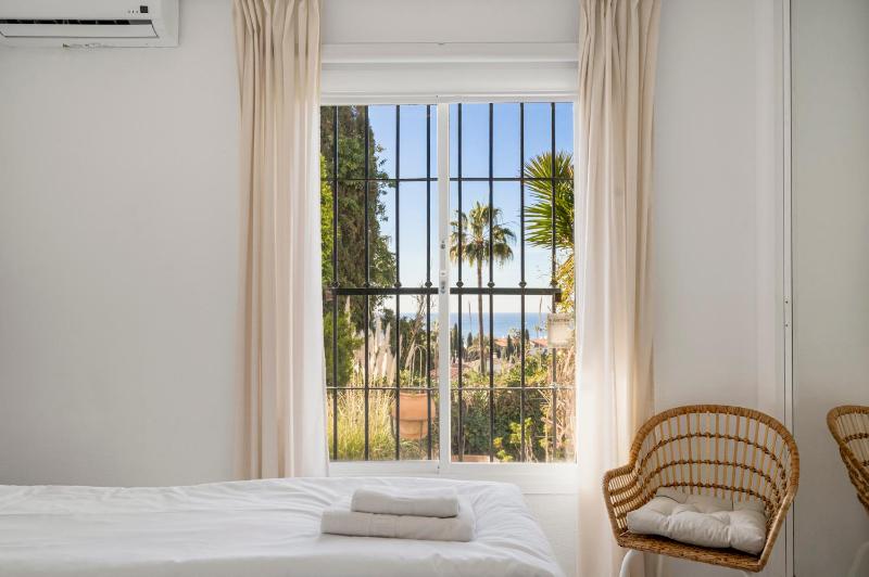 Pool and garden apt by Costarentals - Ref 253 - image 20