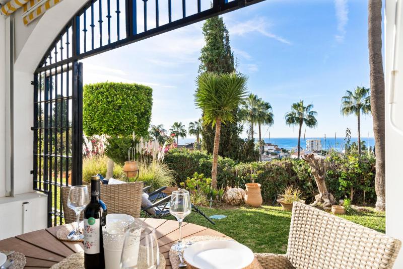 Pool and garden apt by Costarentals - Ref 253 - image 25