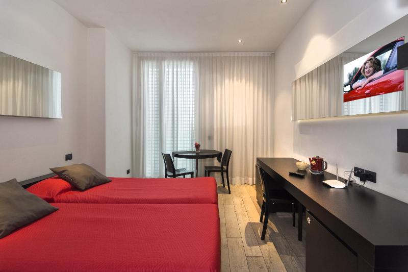 Comfort Triple Room image 2