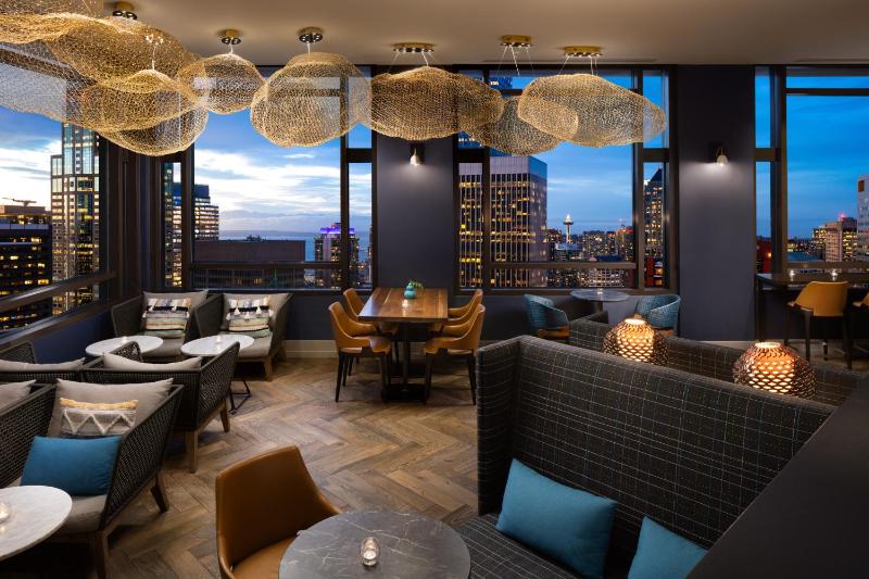 Renaissance Seattle Hotel - image 8