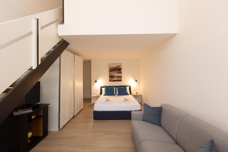 Blue - x4PAX Private Garden in Lugano - image 10