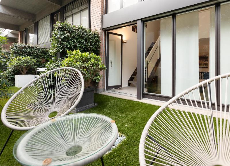 Blue - x4PAX Private Garden in Lugano - image 45