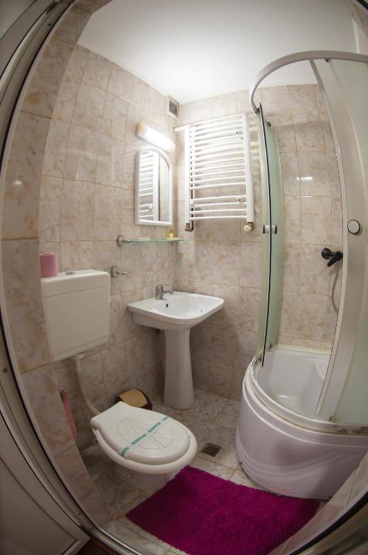 Triple Room image 3