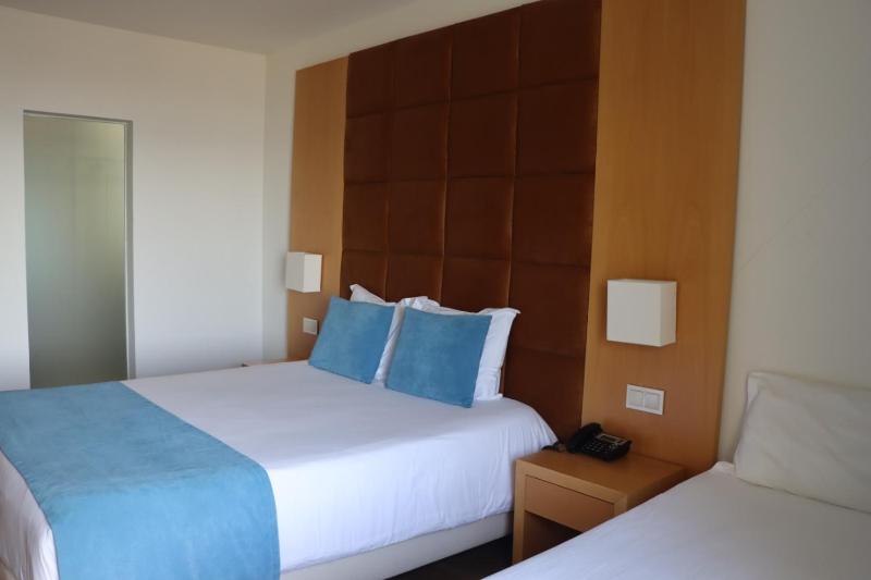 Deluxe Family Room image 1