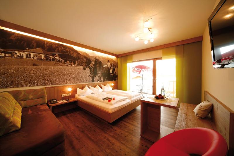Double Room image 4