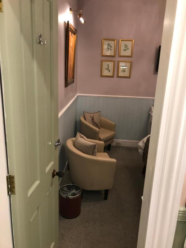 Double Room image 4