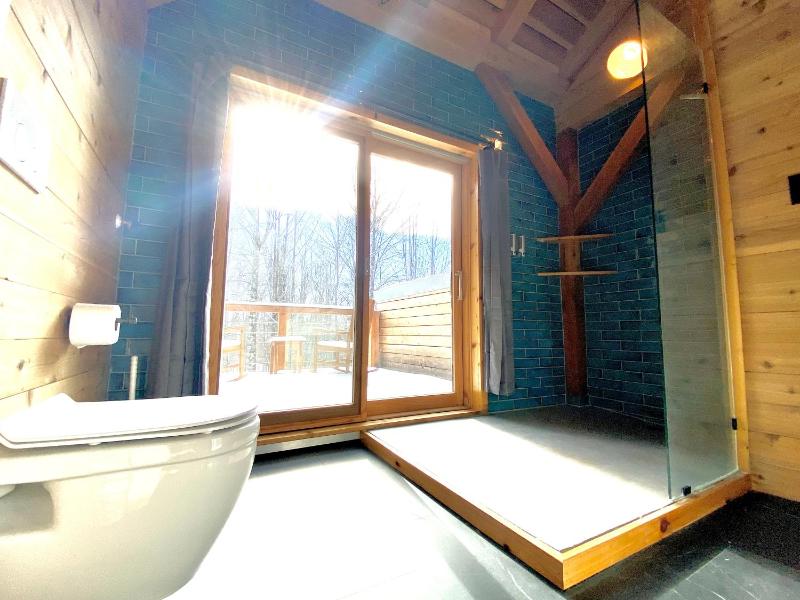 Quadruple Room with Private Bathroom image 4