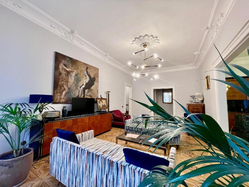 Deluxe Apartment image 1
