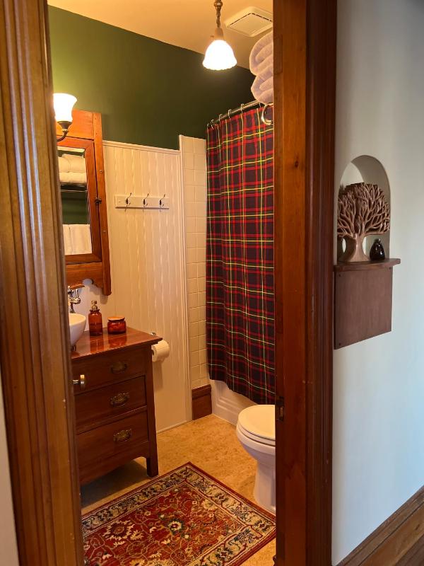 King Suite image 4
