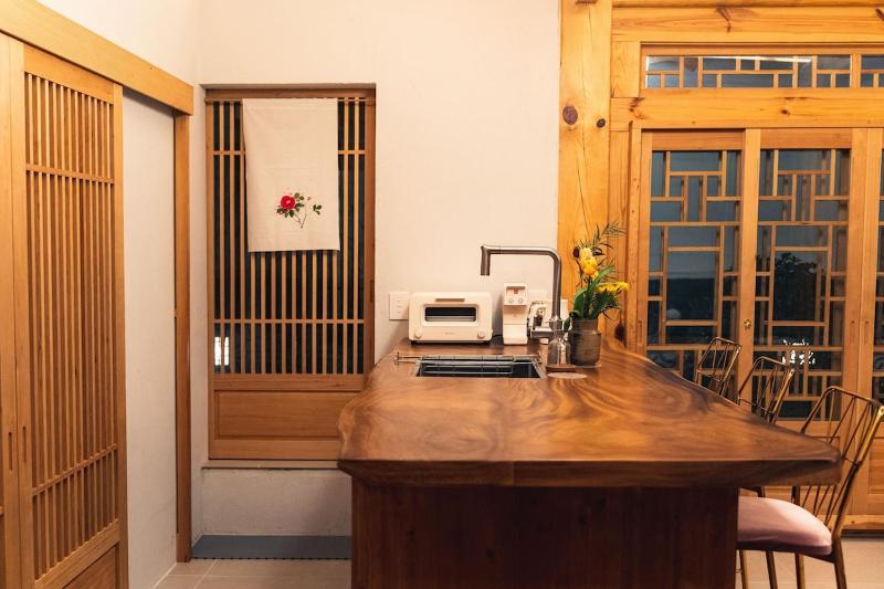 Hanok Prince - image 10
