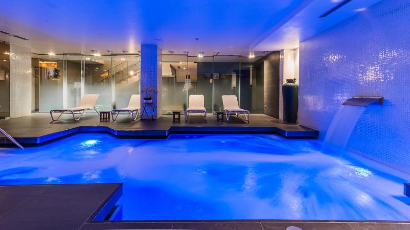 Attic terrace room includes one access to the spa per person per stay image 1