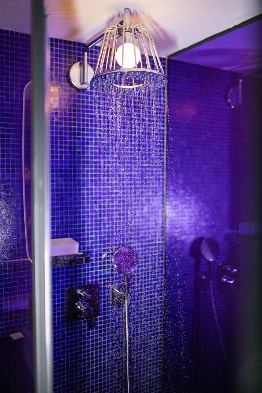 Superior Twin Room with Sea View image 3