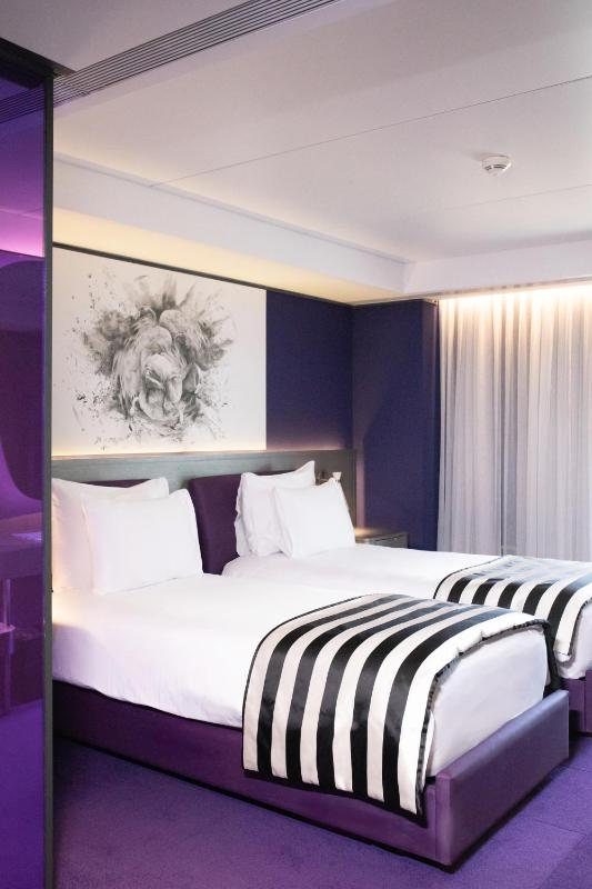 Superior Twin Room with Sea View image 4