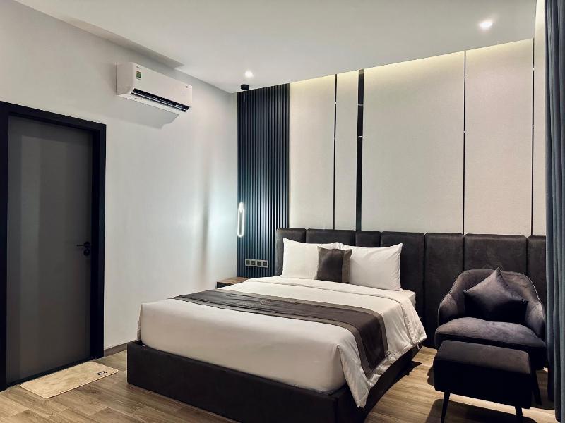 LION 15 Hotel - image 19