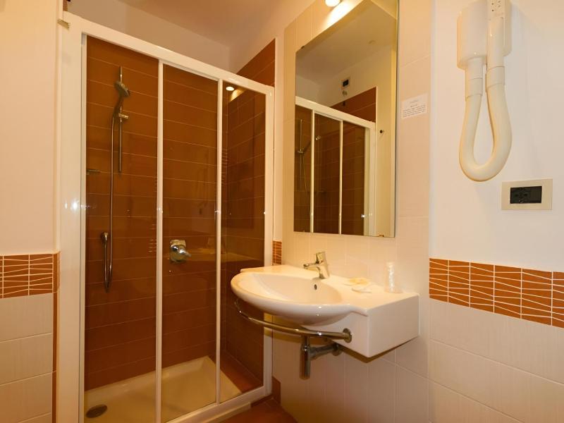 Hotel Serapo - image 22