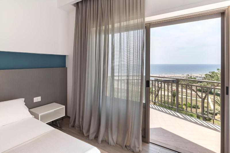 Triple Room image 3
