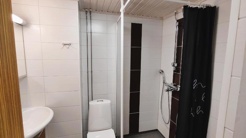 One-Bedroom Apartment image 4