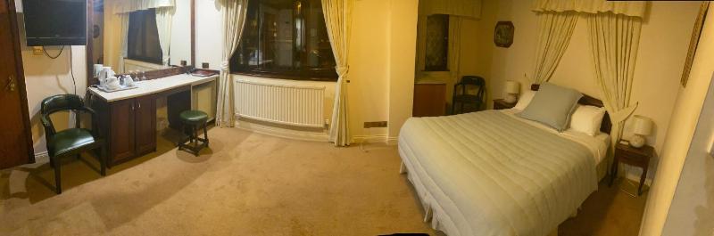 Triple Room image 3