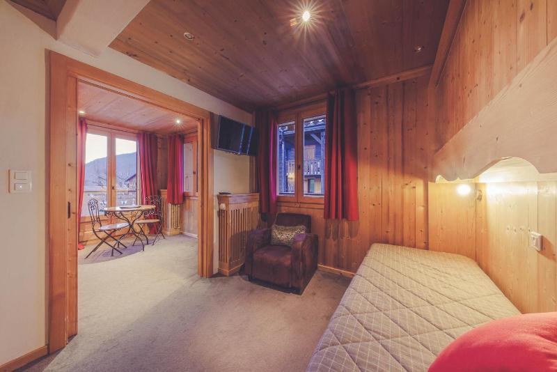 Family Suite with Village View image 2