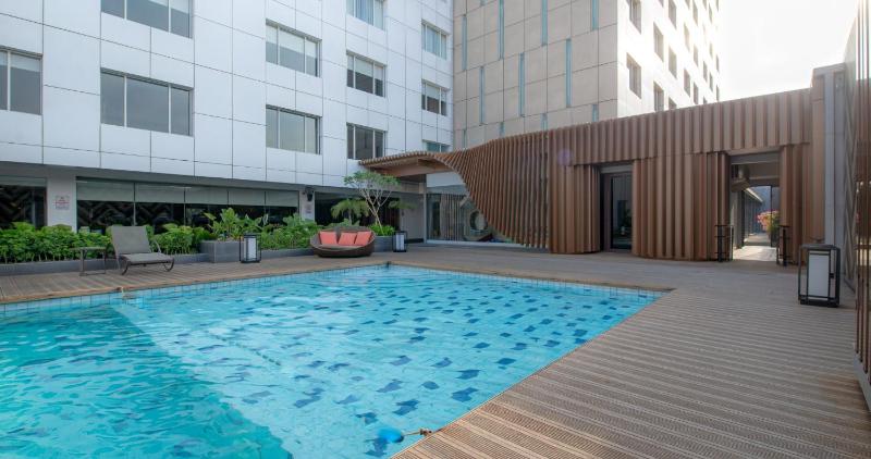 Gumaya Tower Hotel - image 11