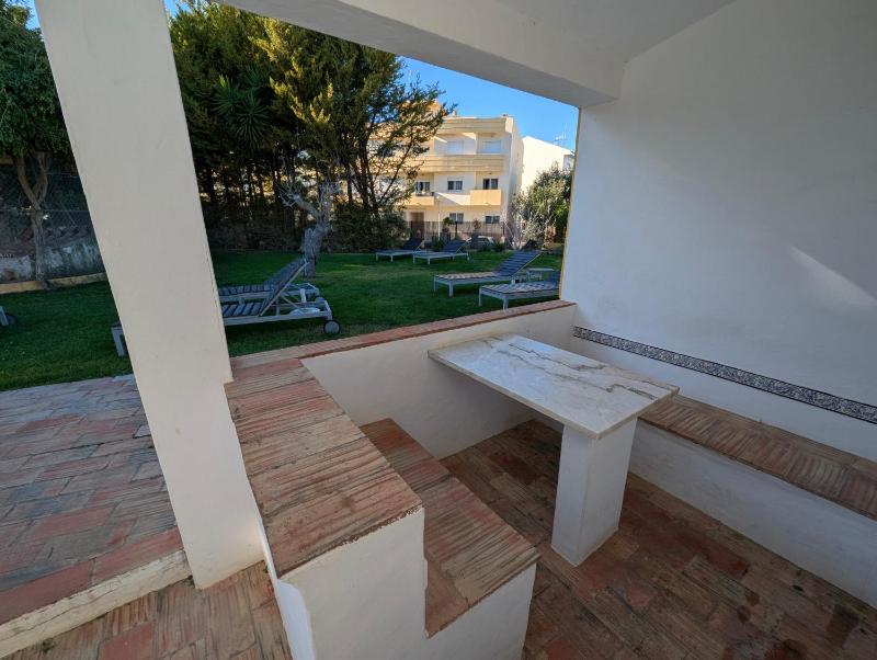 One-Bedroom Apartment (4 Adults) image 3