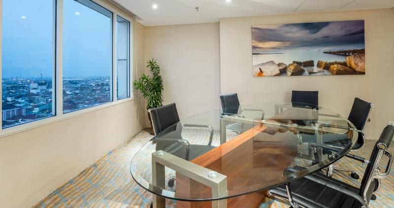 Gumaya Tower Hotel - image 38