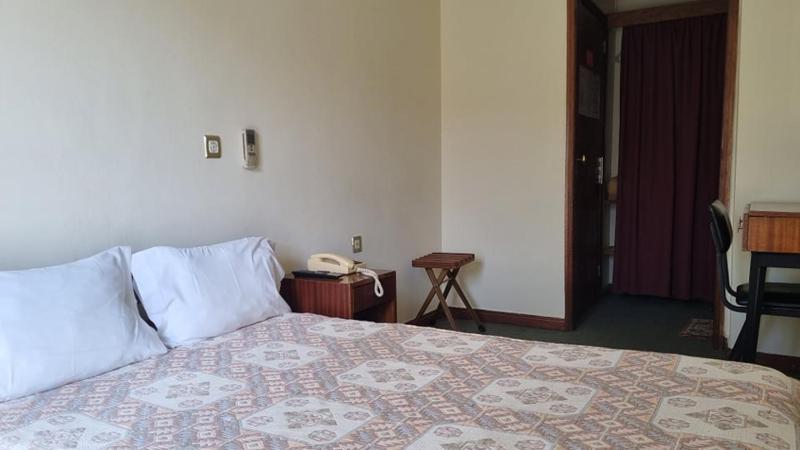 Single Room image 1