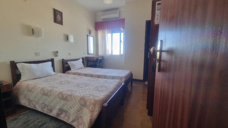 Double or Twin Room image 4
