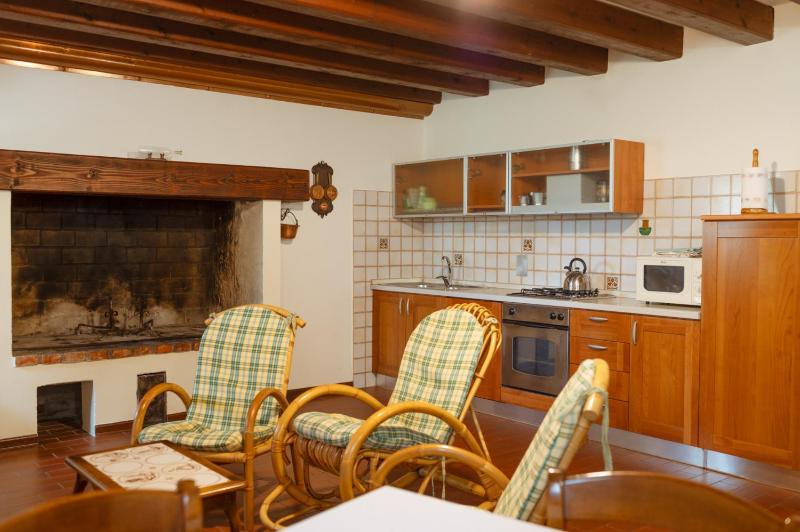 Two-Bedroom Apartment image 4