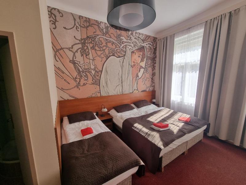 Quadruple Room image 1