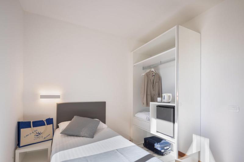 Single Room image 3