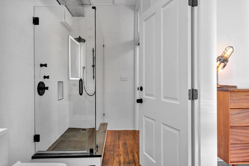 Charming Home Steps from Louisville Best Spots - image 47