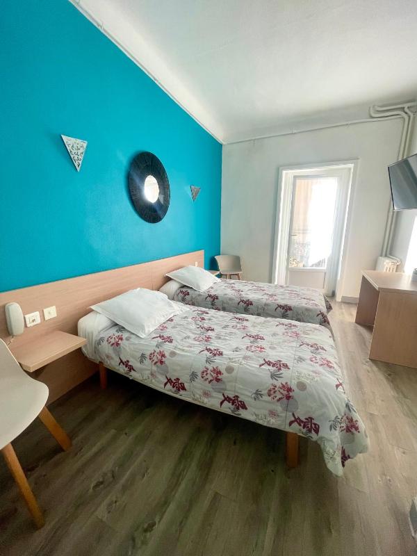 Superior Double Room image 2
