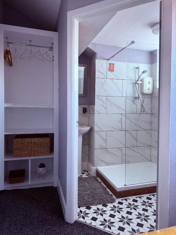 Double Room (Room 1) image 3