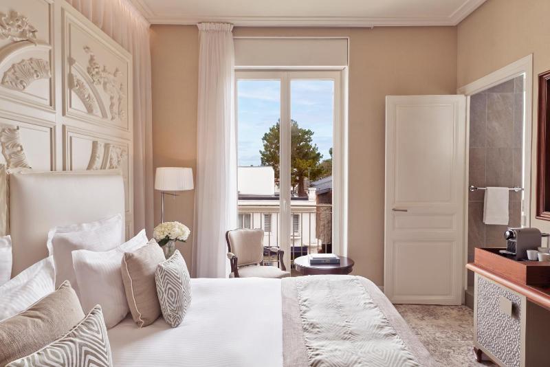 Superior Double Room image 1