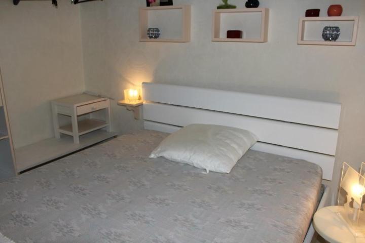 Appartement cosy avec vue et piscine sur le port - GN400-013 - image 12
