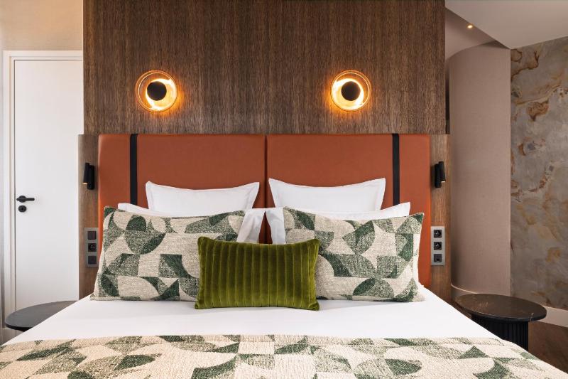 Superior Double Room image 1