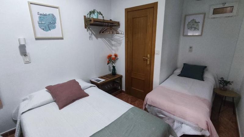 Double or Twin Room image 4