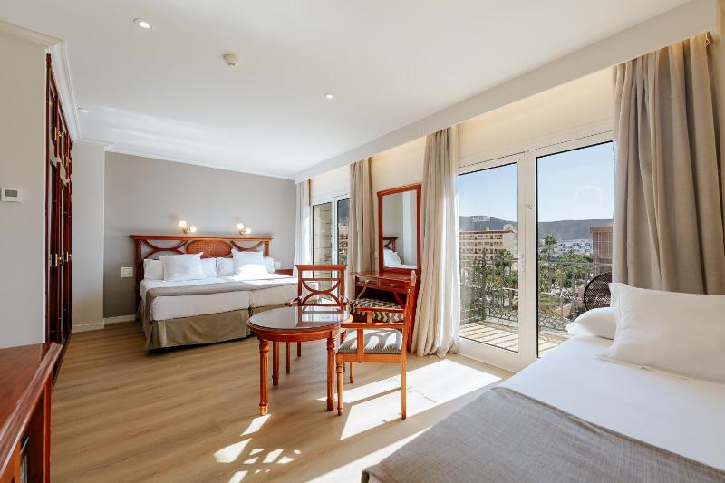 Comfort Triple Room image 4