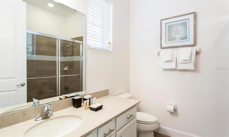 Elegant Villa Retreat in Orlando6640 - image 11