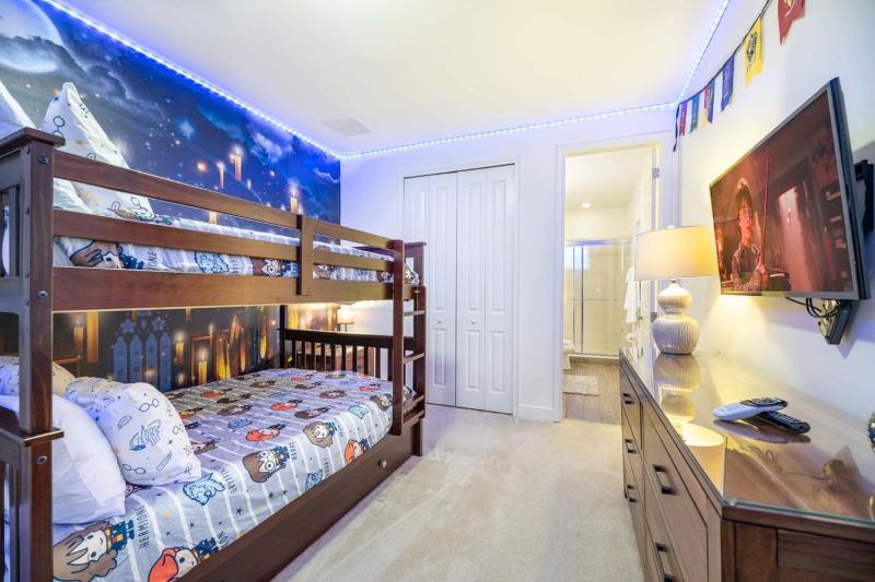 Elegant Villa Retreat in Orlando6640 - image 43
