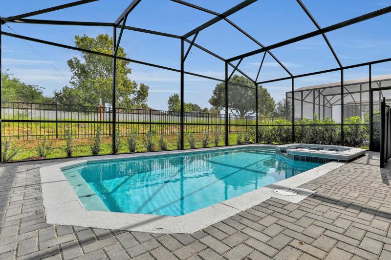 Serene Oasis: 7 Bedroom Villa in Orlando6668 - image 38