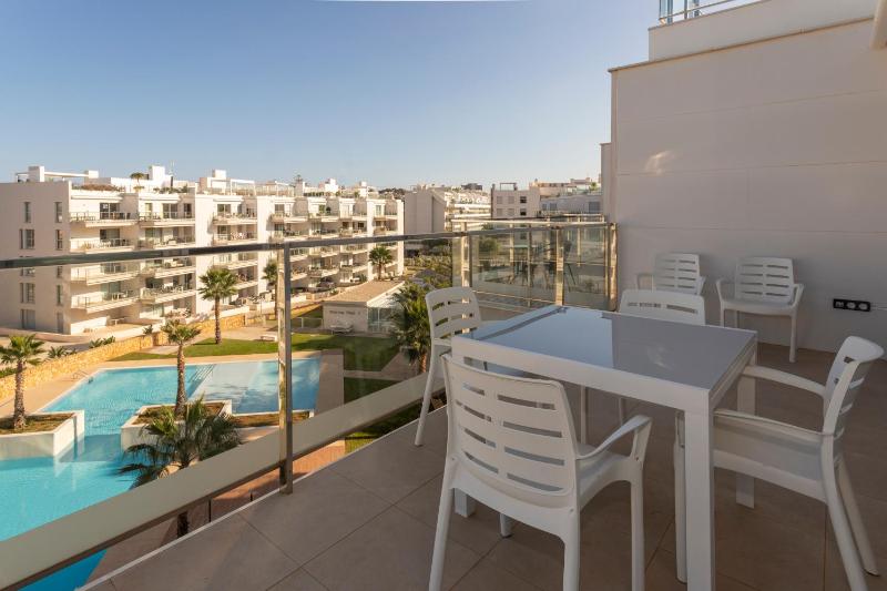 Marina Real II Atico by BookinDenia - image 3
