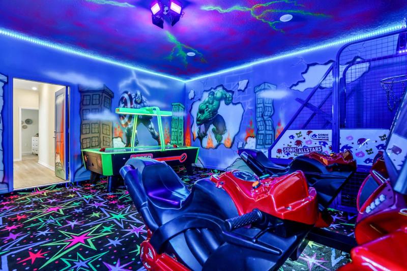 Serene Oasis: 7 Bedroom Villa in Orlando6668 - image 26