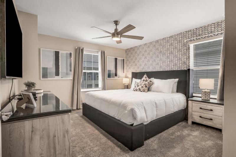 Serene Oasis: 7 Bedroom Villa in Orlando6668 - image 48