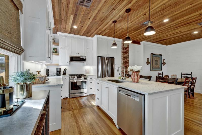 Historic Cottage with Fire Pit - 2 Blks to Main! - image 22